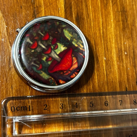 Mushroom Pill Case - Picture 1 of 3